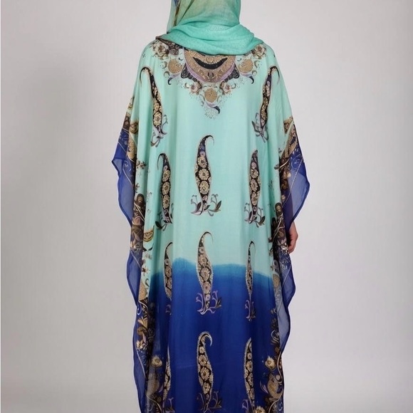 Elegant Blue and Green Kaftan - Picture 4 of 4